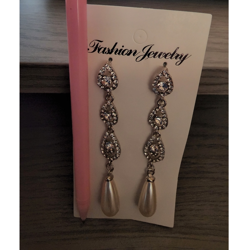 Crystal Pearl Bridal Earrings - Picture 9 of 9